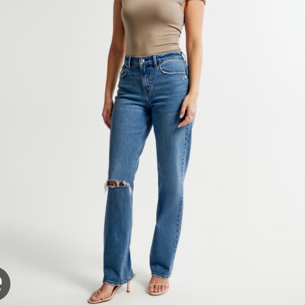 Abercrombie and Fitch 90’s Mid Rise Jeans